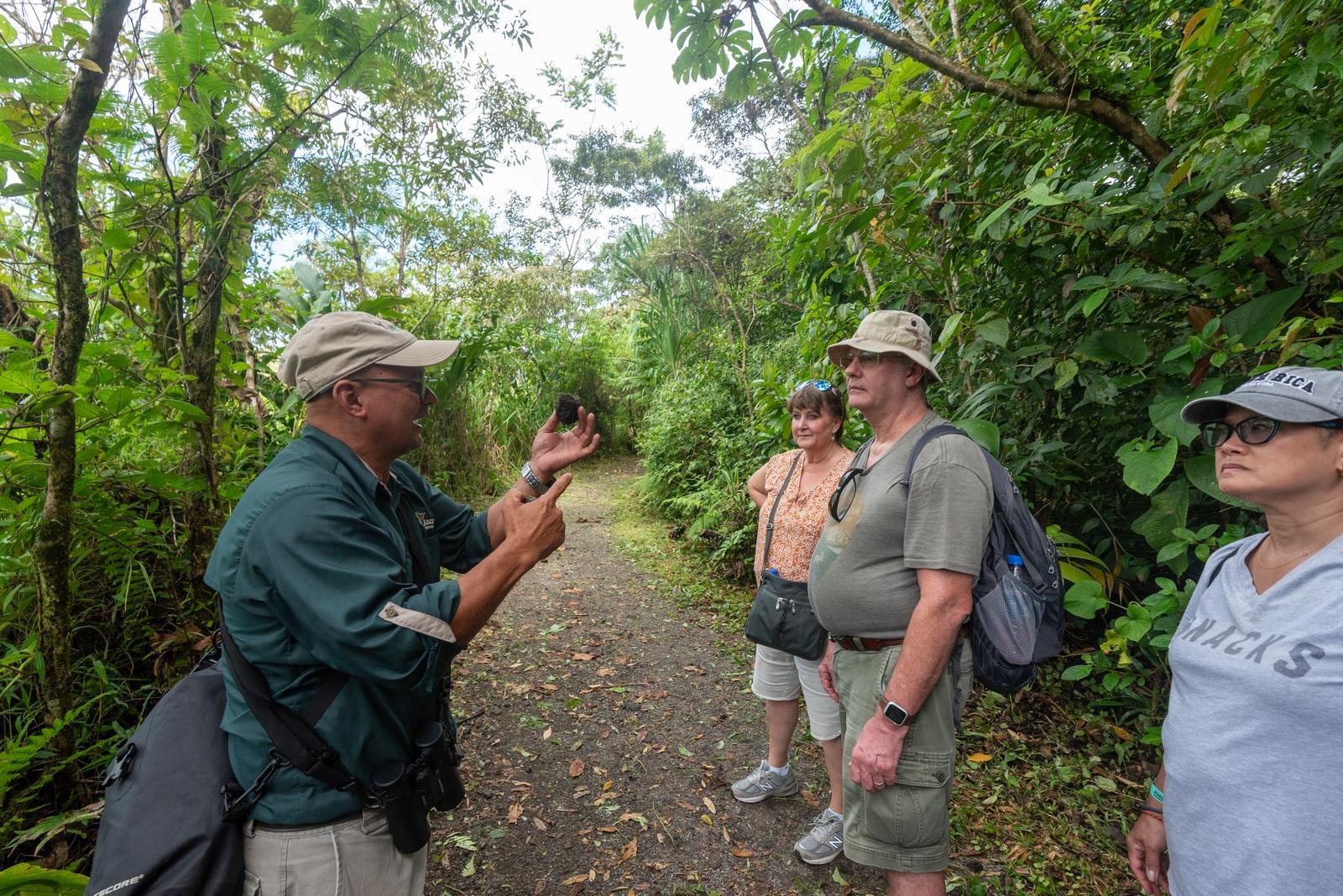 Arenal volcano hike photo 3